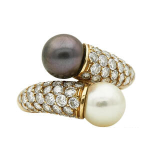 Van Cleef & Arpels 18k Yellow Gold - Pearl - 60 Round Diamonds 1.80ctw - VCA